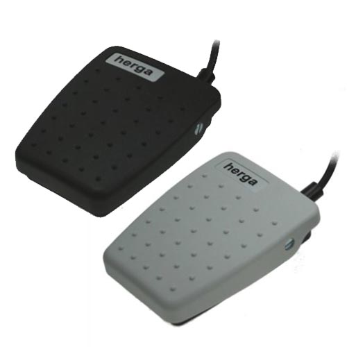 Fotpedaler, fotströmställare, fotbrytare för användning i vården. Från Herga